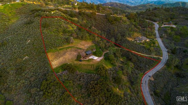 29801 Skyline Drive, Tehachapi, CA 93561