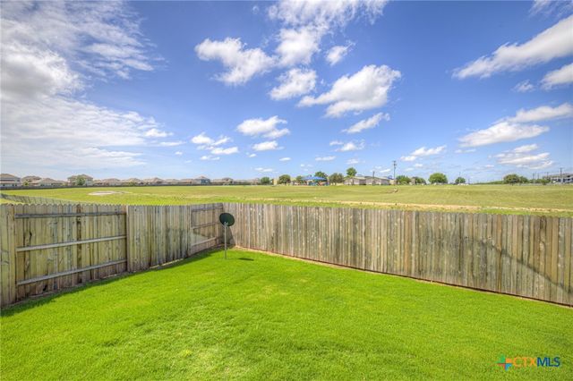 708 Willowbrook, New Braunfels, TX 78130