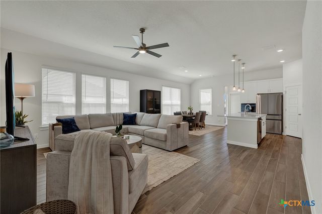 708 Willowbrook, New Braunfels, TX 78130