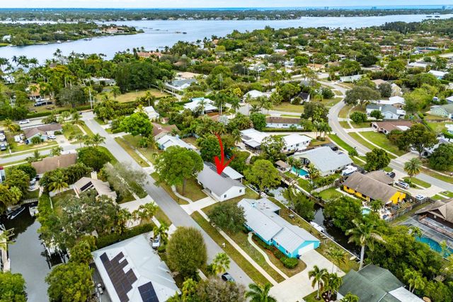 709 Warren Drive, Jupiter, FL 33458