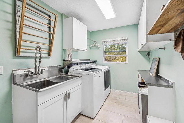 709 Warren Drive, Jupiter, FL 33458