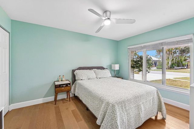 709 Warren Drive, Jupiter, FL 33458