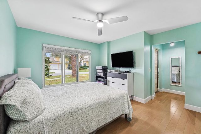 709 Warren Drive, Jupiter, FL 33458