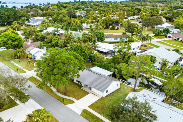 709 Warren Drive, Jupiter, FL 33458