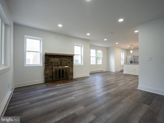 16 S 13TH ST, Darby, PA 19023