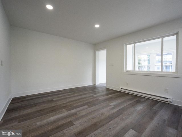 16 S 13TH ST, Darby, PA 19023
