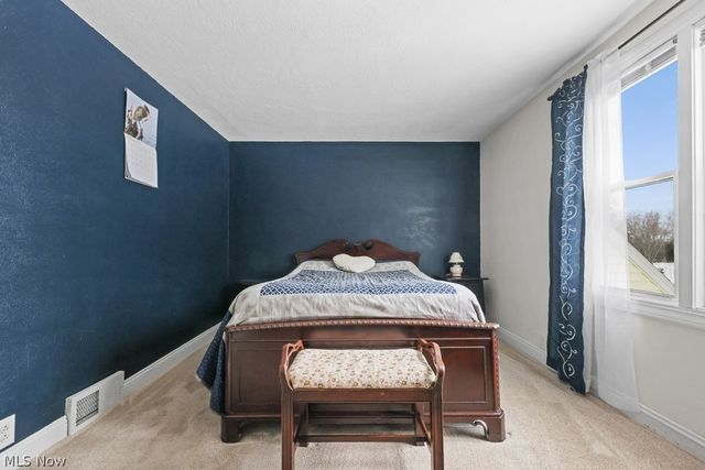 5019 Union Avenue NE, Homeworth, OH 44634