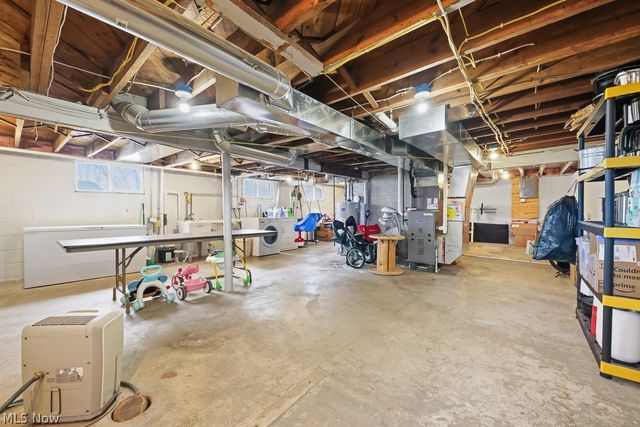 5019 Union Avenue NE, Homeworth, OH 44634