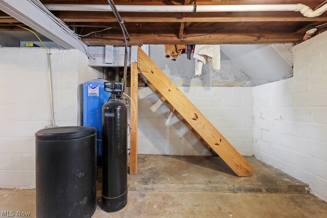 5019 Union Avenue NE, Homeworth, OH 44634