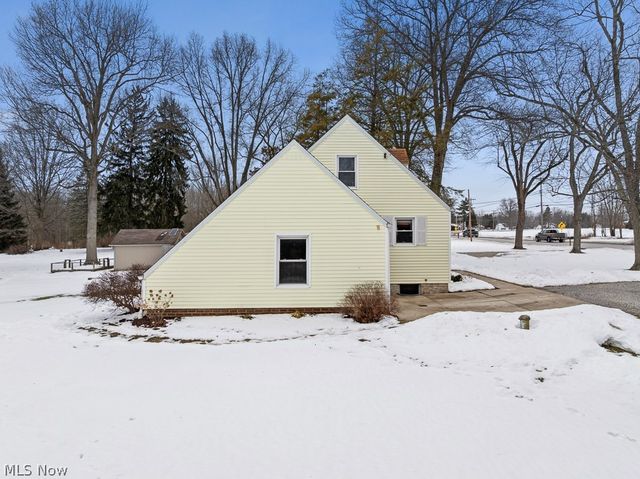 5019 Union Avenue NE, Homeworth, OH 44634