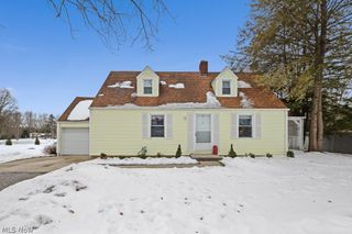 5019 Union Avenue NE, Homeworth, OH 44634