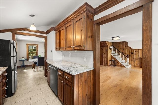 13 Pine Bluff, Lakeville, MA 02347
