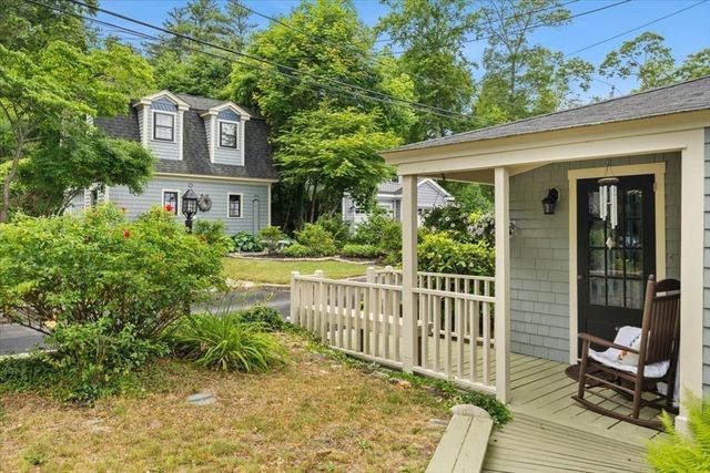 13 Pine Bluff, Lakeville, MA 02347