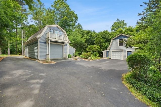13 Pine Bluff, Lakeville, MA 02347