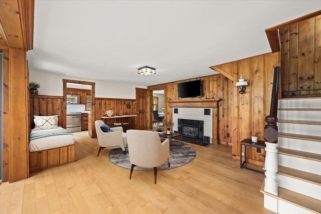 13 Pine Bluff, Lakeville, MA 02347