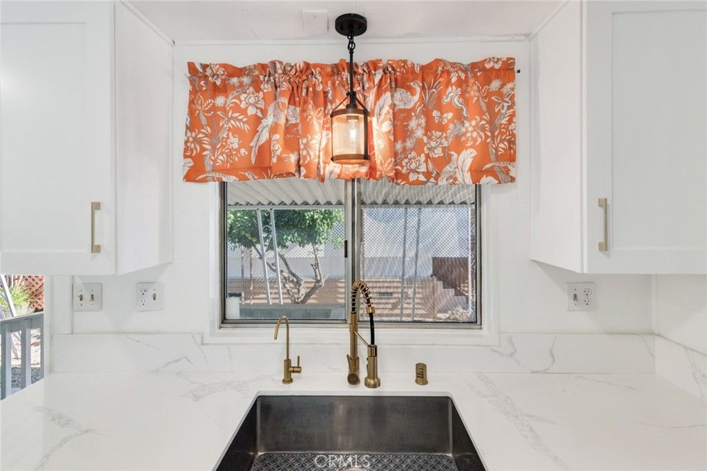 Image 3 of property listing at 4000 Pierce 295, Riverside, CA 92505