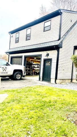 216 Maple Avenue, Barrington, RI 02806