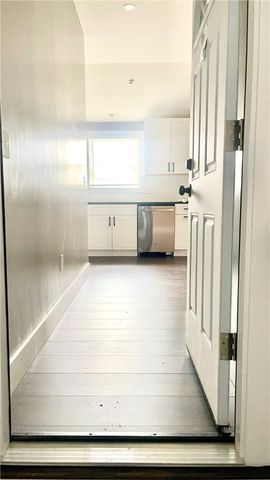 216 Maple Avenue, Barrington, RI 02806