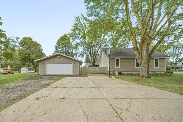 479 Irvine Street, Chippewa Falls, WI 54729