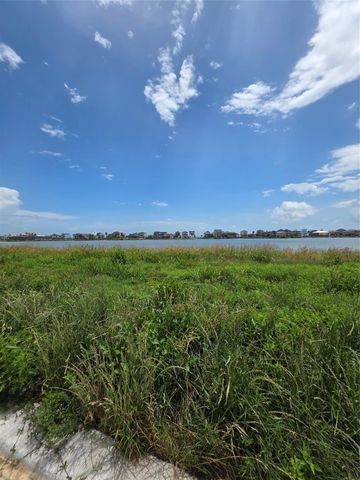 1422 Windmill Harbour Drive, Seabrook, TX 77586