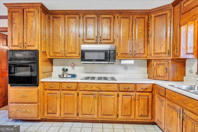 5011 SE West Lake Drive, Conyers, GA 30094