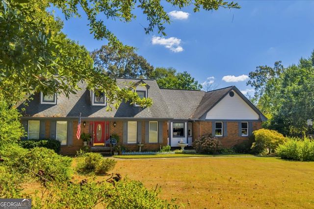 5011 SE West Lake Drive, Conyers, GA 30094