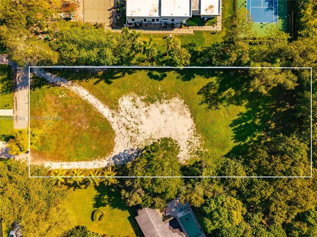 9800 SW 114th St, Miami, FL 33176