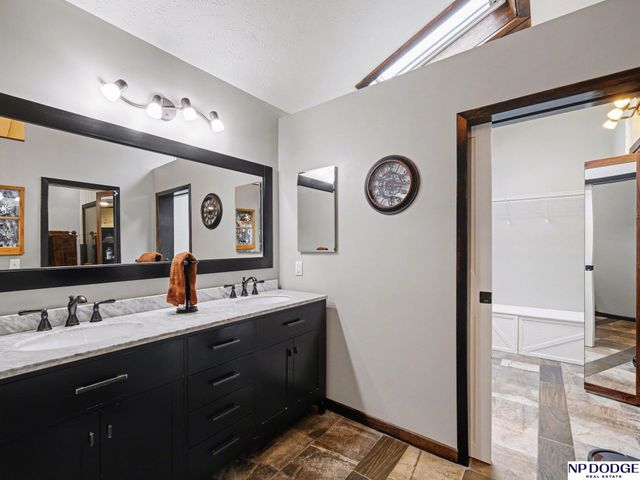 21025 Timberlane Drive, Elkhorn, NE 68022