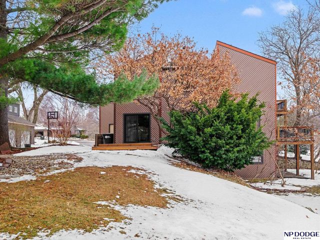 21025 Timberlane Drive, Elkhorn, NE 68022