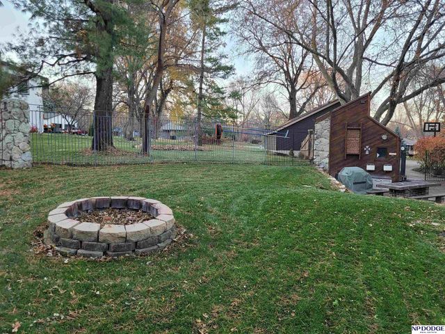 21025 Timberlane Drive, Elkhorn, NE 68022