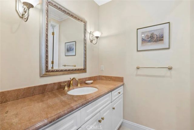 521 Via Lido Nord, Newport Beach, CA 92663