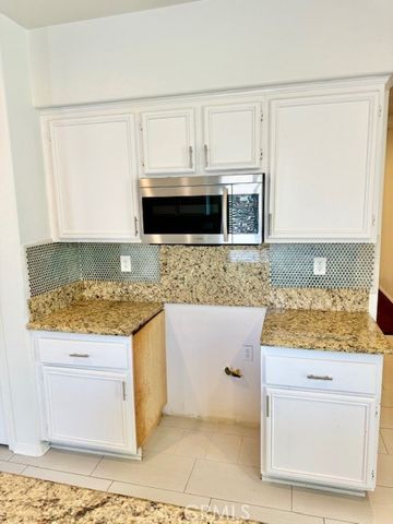1562 Chesire Drive, Perris, CA 92571