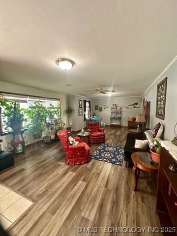 1003 N 6th, Durant, OK 74701