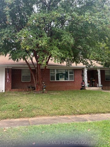 1003 N 6th, Durant, OK 74701