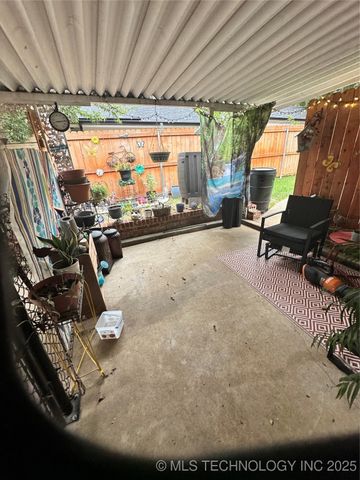 1003 N 6th, Durant, OK 74701