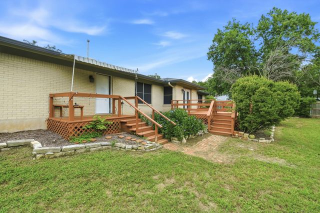 208 N Cedar ST, Buda, TX 78610