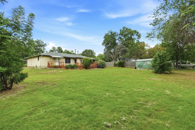 208 N Cedar ST, Buda, TX 78610