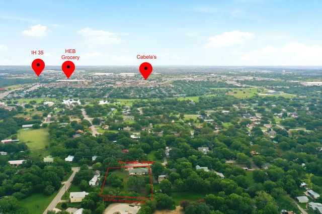 208 N Cedar ST, Buda, TX 78610