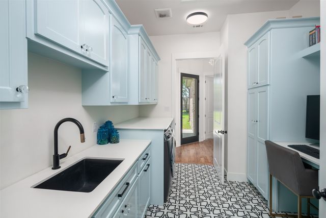 1805 Sunset Pointe, Cross Roads, TX 76227