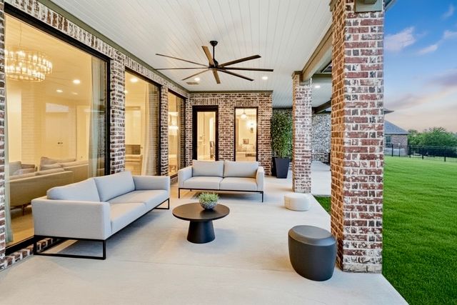 1805 Sunset Pointe, Cross Roads, TX 76227