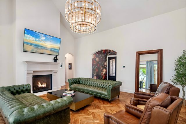 1805 Sunset Pointe, Cross Roads, TX 76227