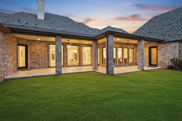 1805 Sunset Pointe, Cross Roads, TX 76227