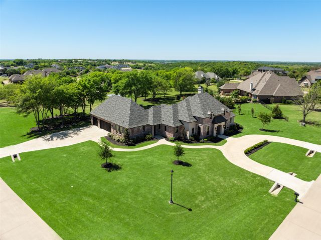 1805 Sunset Pointe, Cross Roads, TX 76227