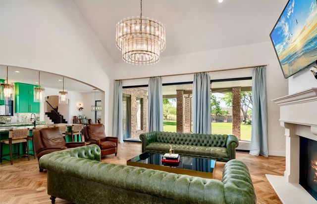 1805 Sunset Pointe, Cross Roads, TX 76227