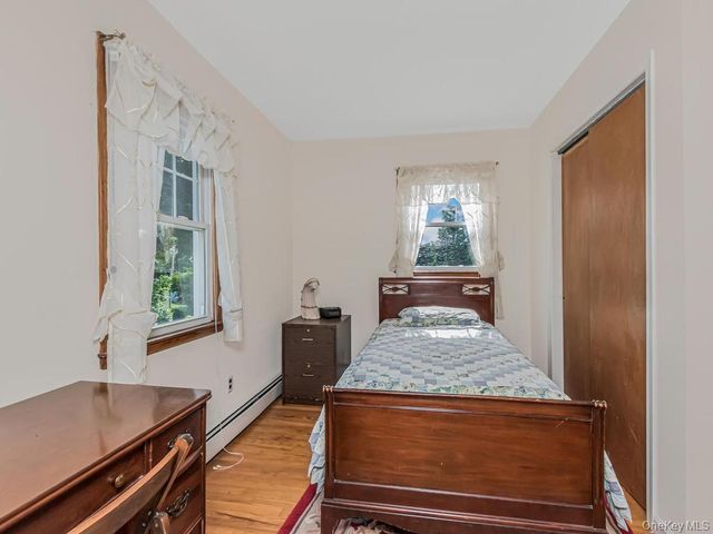 211 Warren Avenue, Hawthorne, NY 10532
