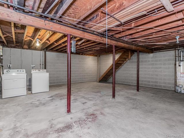 211 Warren Avenue, Hawthorne, NY 10532