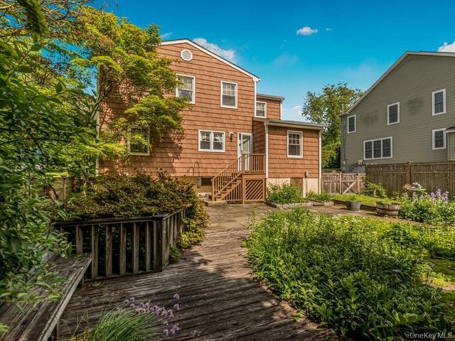 211 Warren Avenue, Hawthorne, NY 10532