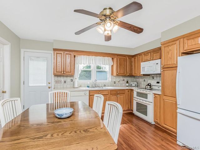 211 Warren Avenue, Hawthorne, NY 10532