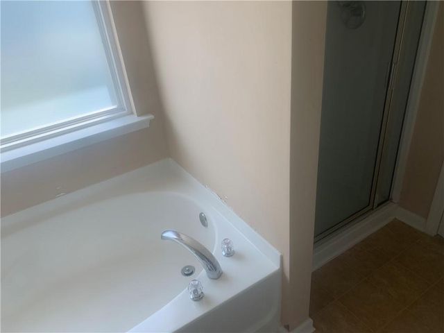 121 Creekwood Trail, Acworth, GA 30102