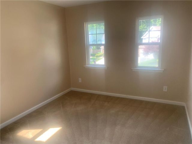 121 Creekwood Trail, Acworth, GA 30102
